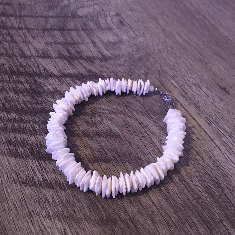 Pooka Shell Bracelet - Picture 2 of 2